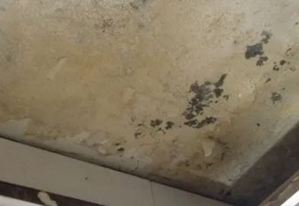肃北阳台漏水维修公司分享下肃北卫生间渗水维修需要注意哪些问题。